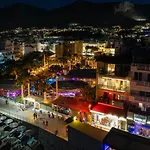 Palm Luxury Seafront Suites, Next To Palm Club, Lively Nights Herszonisszosz