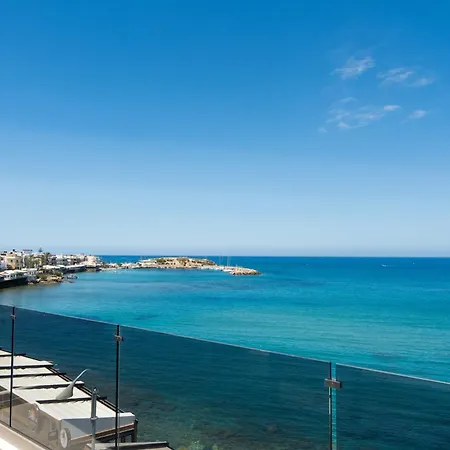 Palm Luxury Seafront Suites, Next To Palm Club, Lively Nights