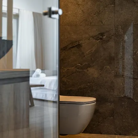 Palm Luxury Seafront Suites, Next To Palm Club, Lively Nights * 赫索尼索斯