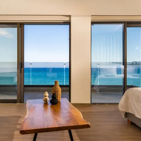 아파트 Palm Luxury Seafront Suites, Next To Palm Club, Lively Nights