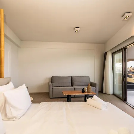 아파트 Palm Luxury Seafront Suites, Next To Palm Club, Lively Nights 헐소니소스