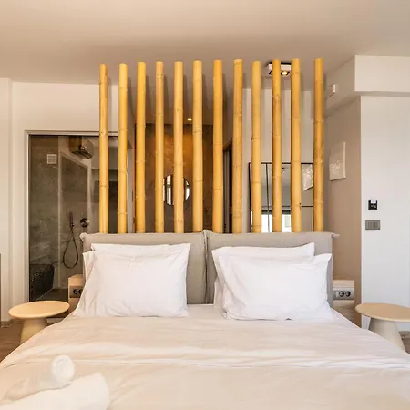 아파트 Palm Luxury Seafront Suites, Next To Palm Club, Lively Nights 헐소니소스
