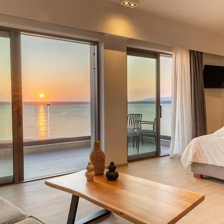 Palm Luxury Seafront *