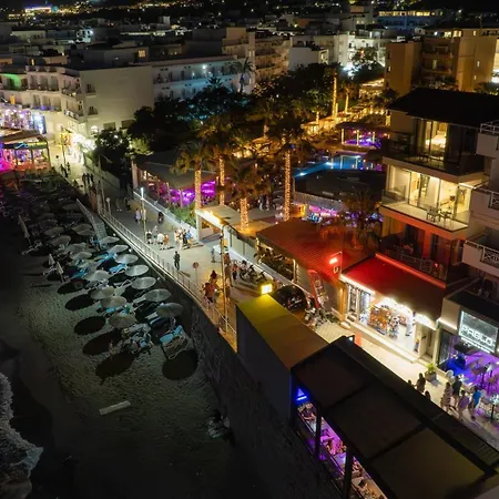 Palm Luxury Seafront Suites, Next To Palm Club, Lively Nights * Hersonissos (Crete)