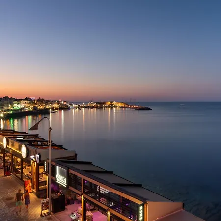 아파트 Palm Luxury Seafront Suites, Next To Palm Club, Lively Nights