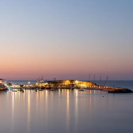 아파트 Palm Luxury Seafront Suites, Next To Palm Club, Lively Nights
