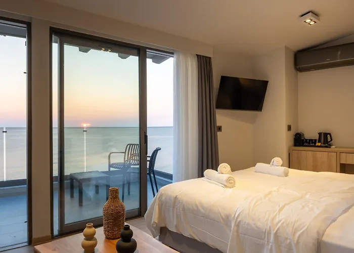 Palm Luxury Seafront ヘルソニソス