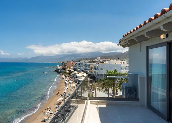 Palm Luxury Seafront Апартаменти *